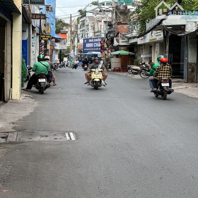 NHÀ MẶT TIỀN ĐÔNG HỒ - KHU VIP CHỢ VÃI TÂN BÌNH - 5 TẦNG - GIÁ 14.X TỶ