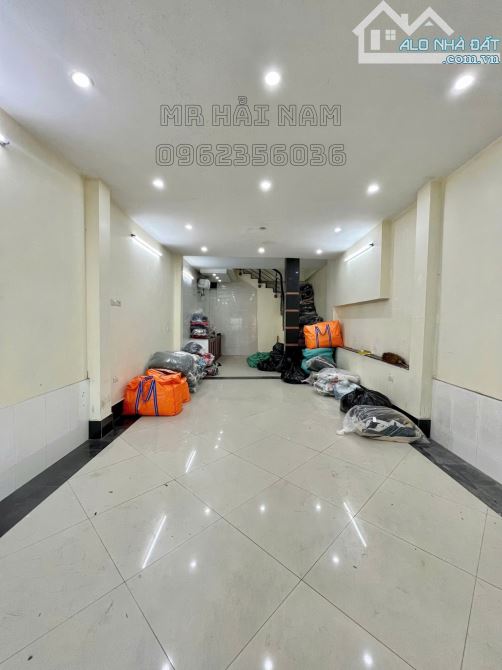 GIÁ RẺ VÔ ĐỊCH OTO ĐỖ CỬA NHÀ XÂY KIÊN CỐ DT 48M2 - HÀNG TUYỂN DƯƠNG VĂN BÉ GIÁ 8,7 TỶ CTL