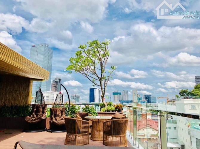 Bán k.sạn 3 sao- 67 phòng- mt thủ khoa huân- dt: 9x22- 1 hầm, 11 lầu- bán: 450 tỷ