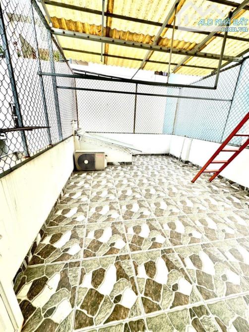 🌺- LÊ VĂN QUỚI ĐƯỜNG 8M THÔNG -  - 4 x 16 - 3 TẦNG - ĐẸP LUNG LINH -                    C