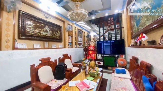 NGAY EMART PHAN HUY ÍCH-4 TẦNG-DT 4Mx17M-XE TẢI QUAY ĐẦU THÔNG BỜ KÊNH THAM LƯƠNG