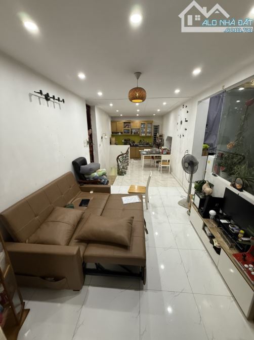 BÁN CĂN HỘ TẬP THỂ DUPLEX QUÂN ĐỘI, FULL NỘI THẤT ĐẸP LONG LANH,Ở LUÔN.