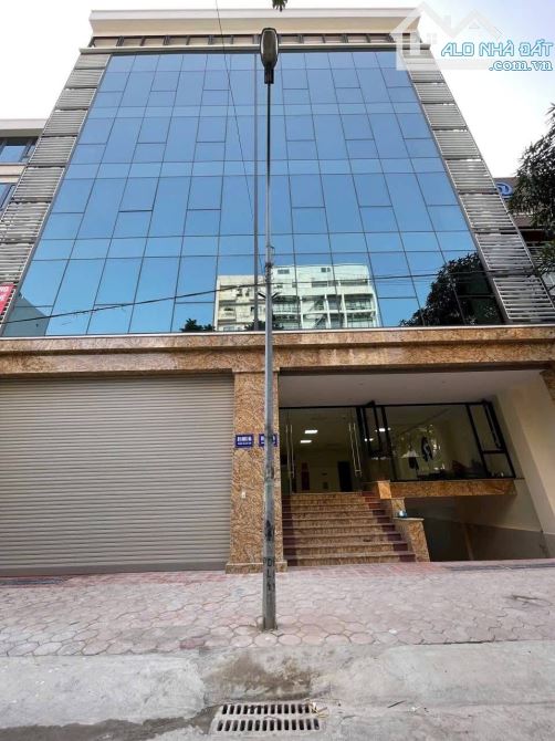 Bán Toà Văn Phòng 8 Tầng Mặt Phố Đức Diễn Bắc Từ Liêm DT 152M MT 8M KD 150Tr/Tháng.