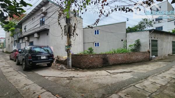 Đại Áng, Thanh Trì, DT: 59/54m đất, MT:5m, giá: 4.78 tỷ, lô góc, oto thông và ngủ trog đất