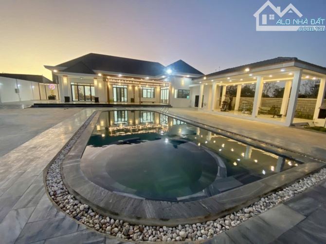 BIỆT THỰ VƯỜN [2000m2] VIPP GẦN KCN TÂN AN 14,5Tỷ