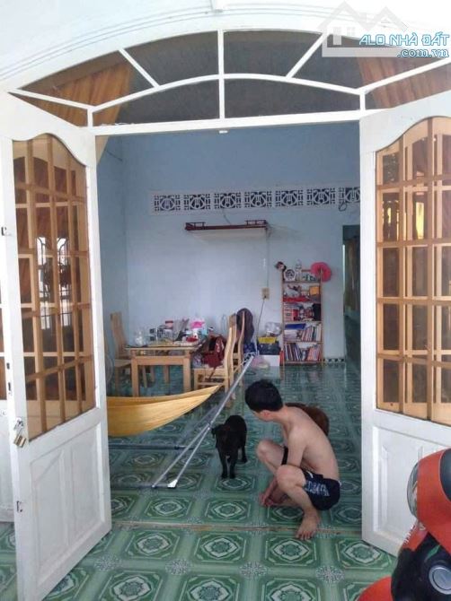 Bán nhà hẻm nội bộ đường Nguyễn Hữu Cảnh P. Thắng Nhất TPVT giá 7.55 tỷ , Dt 130m2