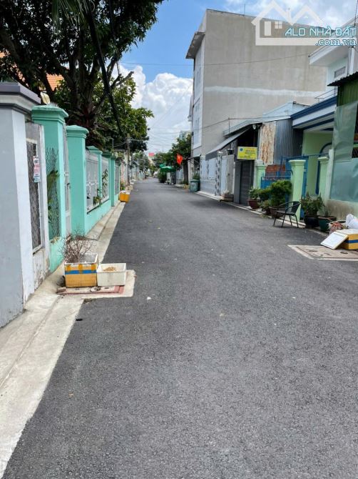 159m2 full thổ,xây dựng tự do. sát bên Phú Mỹ Hưng.360 phạm hữu lầu