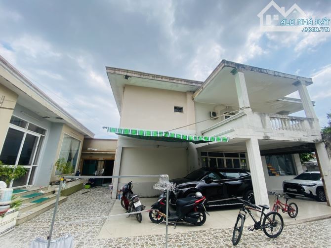 Bán căn biệt thự mặt tiền trung tâm Biên Hòa, đường Hà Huy Giáp gần sông đồng nai