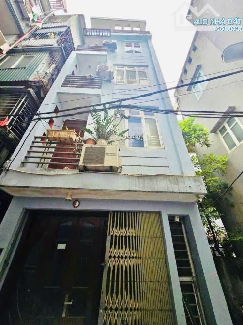 Cần bán nhà phố Yên Hoà 33m2 5 tầng 4 m mặt tiền 7,2 tỷ