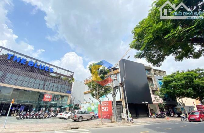 Hàng Ngộp Bank Nhà MT 359A Lê Văn Sỹ, P13, Quận 3, DT: 32x40m. Giá 279 tỷ