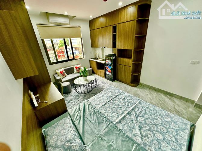 CẦN BÁN TÒA CCMN PHỐ ĐẶNG VĂN NGỮ QUẬN ĐỐNG ĐA 75M- DT 100tr/ tháng chào giá 22.5 tỷ .