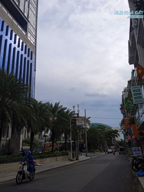 Hẻm xe tải Lý Thường Kiệt, 192m², 4 tầng, giá 58 tỷ