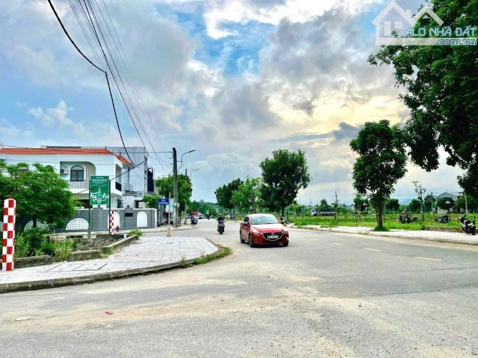 🎯🎯CẦN BÁN LÔ GÓC VIEW CÔNG VIÊN ĐƯỜNG ĐINH LIỆT, PHƯỜNG THỦY XUÂN
