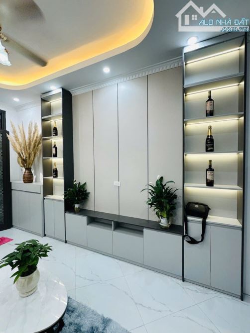 NHÀ ĐẸP – MINH KHAI 32M2 5 TẦNG GIÁ 6 TỶ