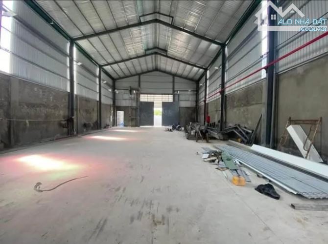 Kho 400m2 Quốc Lộ 1A_Ngay Trạm Thu Phí_ P BHH
