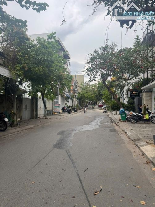 MUA ĐẤT TẶNG CĂN NHÀ CẤP 4 MẶT TIỀN ĐƯỜNG LƯƠNG THẾ VINH GIÁ CHỈ 7TY8