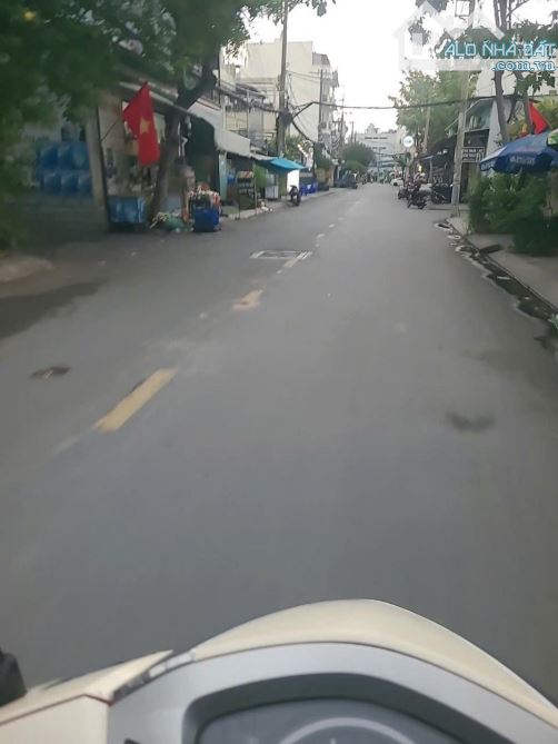 Bán nhà hẻm đường Dương Quảng hàm phường 6 quận gò vấp