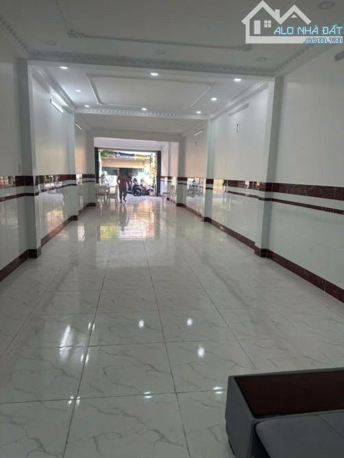 Nhà 2 tầng Mặt tiền đường NGUYỄN THỊ KIỂU phường TTN Q12 dt 160m2 (4mx40m) Đường 10m