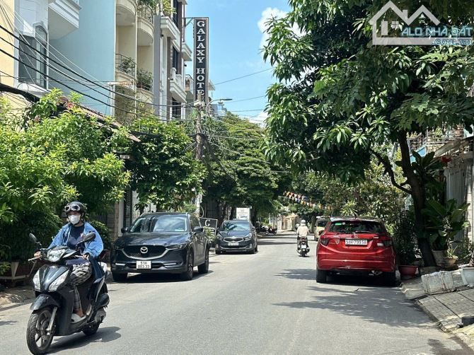 Bán nhà 4 tầng có thang máy hẻm 8m Nguyễn Văn Lượng 86m2 ngang 5.1m sát Lotte chỉ 18.5 tỷ