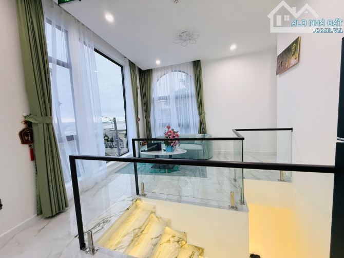 🌻Nhà GÓC 2 mặt tiền Kinh Doanh P11 - ĐL 200m2 Sổ Riêng Xây Dựng HOÀN CÔNG - 11