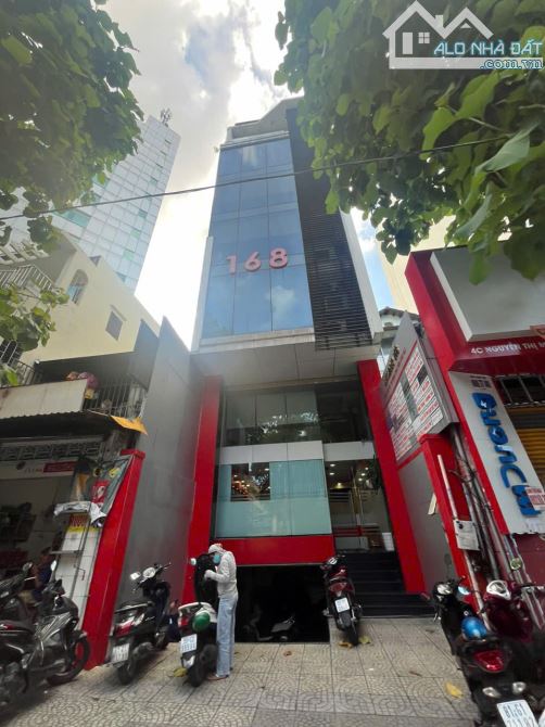 Góc 2MT thương hiệu - Toà nhà Nguyễn Thị Minh Khai - DT 11.6 x 33m - Hầm 12 Tầng - 1