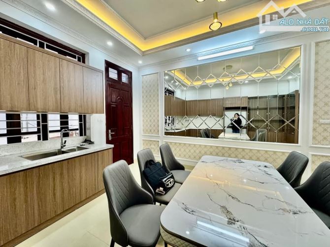 BÁN NHÀ MẶT TIỀN 4,6M - 4 TẦNG - KHU PHÂN LÔ - VĂN QUÁN, HÀ ĐÔNG - 1