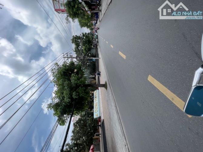 BÁN NHÀ NGUYỄN VĂN QUÁ DHT Q12 , 5,4×22 NỞ HẬU ,XE HƠI VÀO NHÀ ,TIỆN XÂY CHDV ,CHỈ NHỈNH 5 - 1