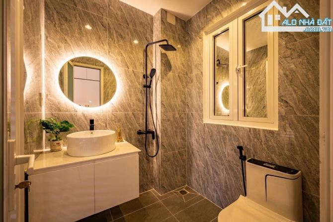 Hẻm 10m, nhà rất đẹp sang, Nguyễn Tri Phương, 5x17m, 4 tầng,không có căn thứ 2 so sánh,Q10 - 1