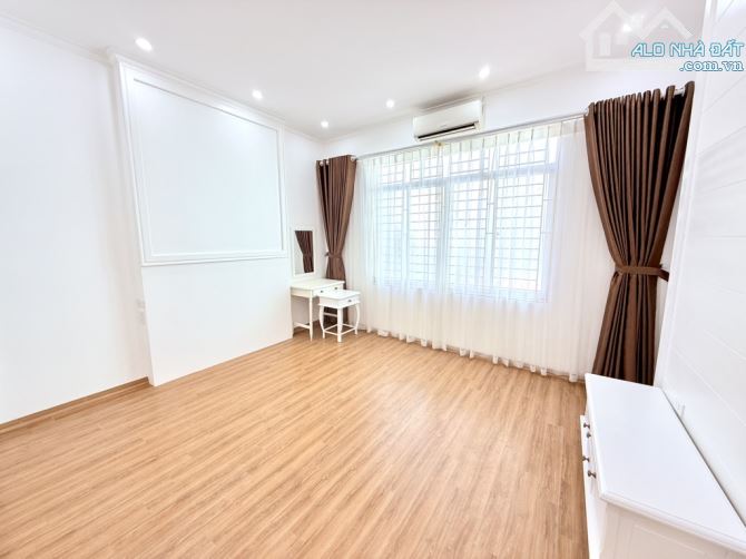 LÔ GÓC - MỚI - GẦN Ô TÔ - NỘI THẤT HỊN - TT ĐỐNG ĐA - 33 Văn Chương 2:  35 M2 / 5T CHỈ 7.2 - 1