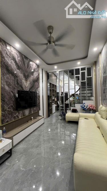 MINH KHAI-GỐC ĐỀ-NHÀ MỚI 42M-Ô TÔ ĐỖ CỔNG-8 TỶ - 1