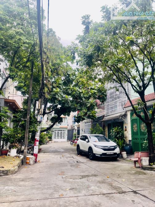 Bán nhà CHDV gần Emart 2 Gò Vấp, 7 phòng ngủ,  hẻm xe hơi đậu cửa, dòng tiền 30 triệu/thán - 1