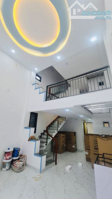 Bán CHDV 11 Phòng, Quang Trung, Gần Emart Phan Huy Ích, DT 60 Triệu/ Tháng - 1