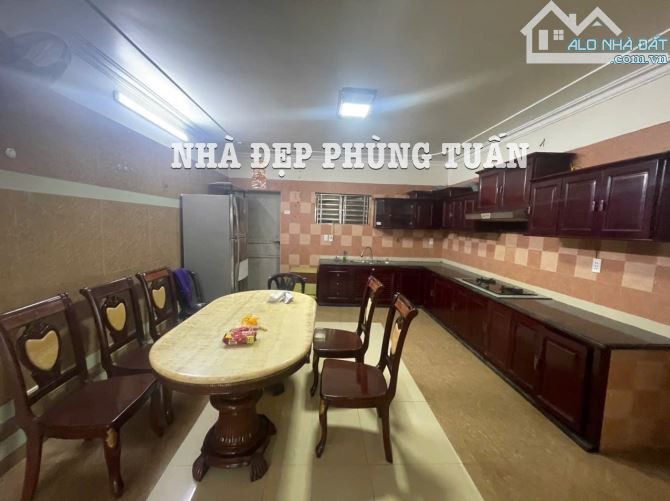 P Tuấn. Hot_ nhà 4 tầng Mặt Đường quận Ngô Quyền  _ 93m² _ Vị trí đẹp - 1