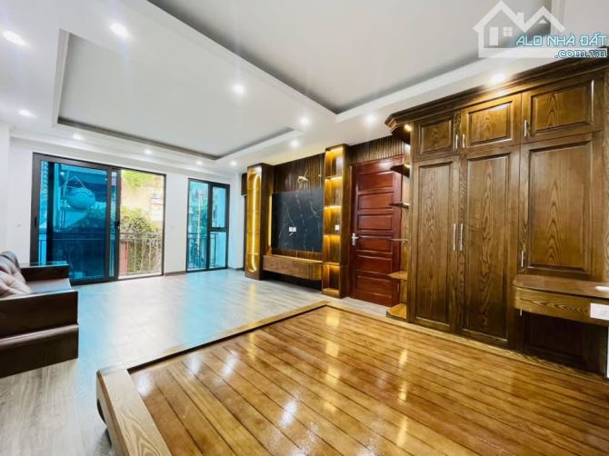 🏠Bán nhà, Dịch Vọng - Cầu Giấy - 70m x Mt 4.5M - Khách Đi Ô Tô Xem Nhà, Ô Tô Dừng Đỗ 24/2 - 1