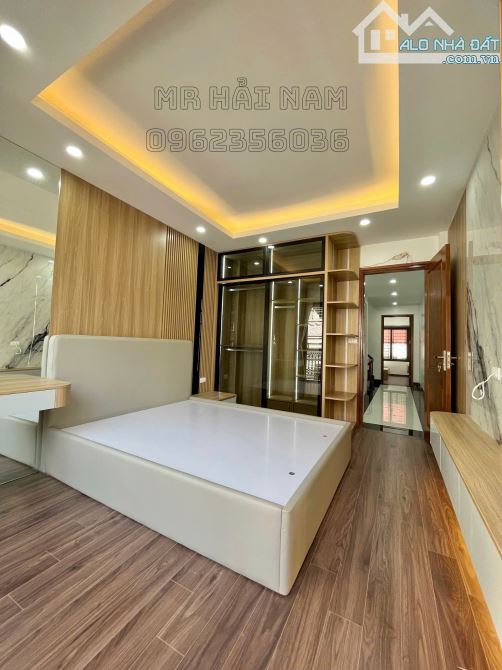 Phân lô Lạc Trung DT 55m2 Xây mới 5 tầng Thang máy - Mặt đường Oto tránh - Giá nét 13,6 tỷ - 1