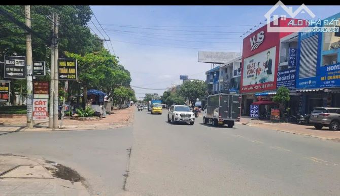 BÁN ĐẤT NGAY CHỢ LONG THÀNH - KẾ TIỆM VÀNG ,MẶT TIỀN KINH DOANH ,CHO THUÊ, 122M2 GIÁ 2TỶ19 - 1