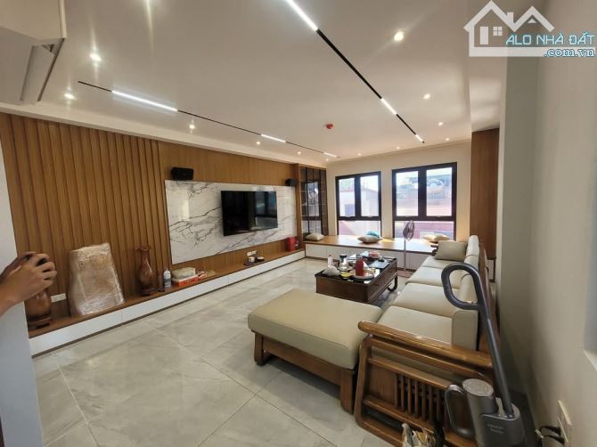 Mặt phố Tố Hữu diện tích 94m x 7 tầng mtien 6,5 m giá 47 tỷ dòng tiền 65tr tháng KDoanh - 1