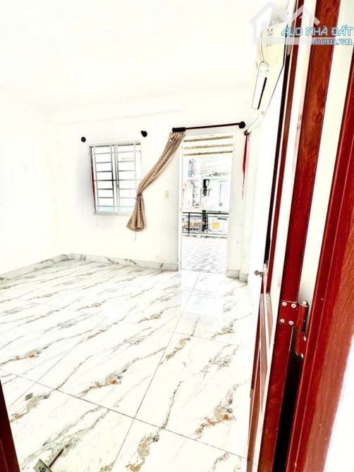 🌺- LÊ VĂN QUỚI ĐƯỜNG 8M THÔNG -  - 4 x 16 - 3 TẦNG - ĐẸP LUNG LINH -                    C - 1