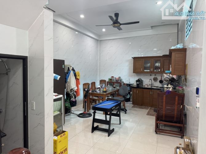 BÁN NHÀ 3 TẦNG MỚI ĐẸP - KIM CHUNG -ĐÔNG ANH - THIẾT KẾ HIỆN ĐẠI - Ô TÔ 7 CHỖ VÀO TẬN NHÀ - 1