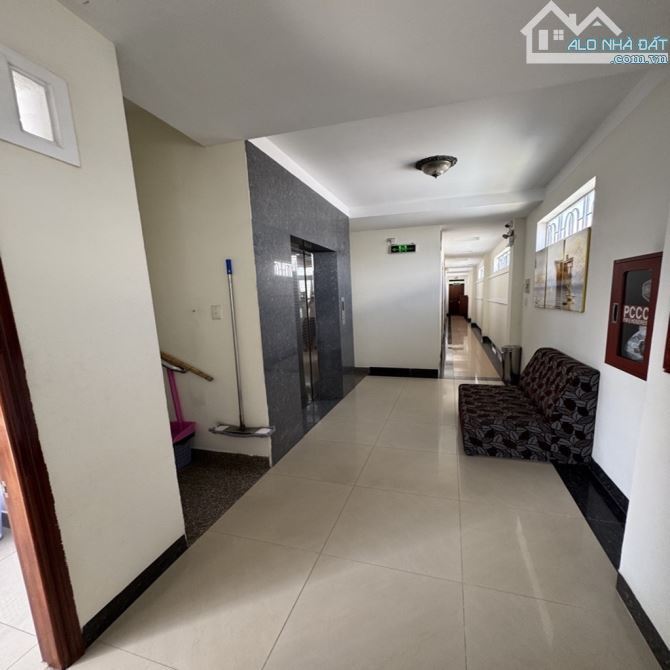KHÁCH SẠN GÓC 2 MT TÂN PHÚ - 7 TẦNG - SÀN 853M2 - THU 200TR/TH - 26 PHÒNG - GIÁ 26.X TỶ - 1
