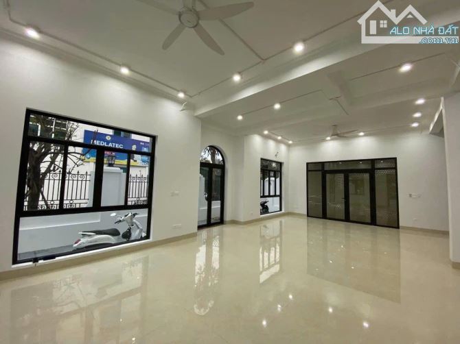 SIÊU PHẨM BIỆT THỰ PHỐ SA ĐÔI-ĐẠI MỖ,Ô TÔ TRÁNH KD,VIEW VƯỜN HOA,210MX4T,GIÁ 64,8 TỶ - 1