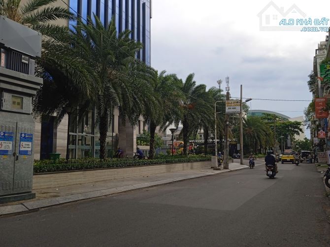 Hẻm xe tải Lý Thường Kiệt, 192m², 4 tầng, giá 58 tỷ - 1