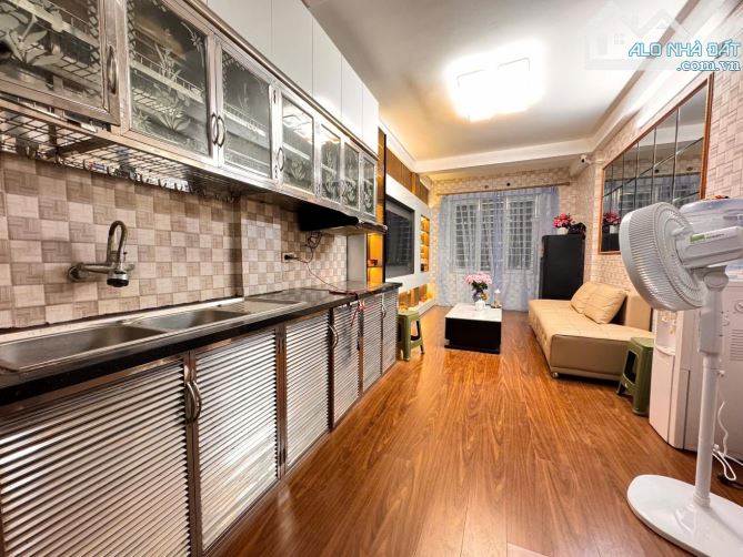 CHỦ NHÀ CẦN BÁN GẤP CẮT LỖ 500tr Khu vip  xuân la 6 tầng chủ nhà bộ đội cấp cao được phân - 1