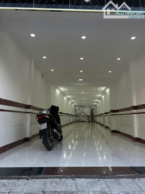 Nhà 2 tầng Mặt tiền đường NGUYỄN THỊ KIỂU phường TTN Q12 dt 160m2 (4mx40m) Đường 10m - 1