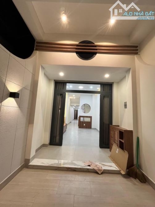 BÁN NHÀ HẺM XH - TÂN KIỂNG Q7 - 82M2 - 2 TẦNG 4PN - FULL NỘI THẤT - NHỈNH 7 TỶ - 1
