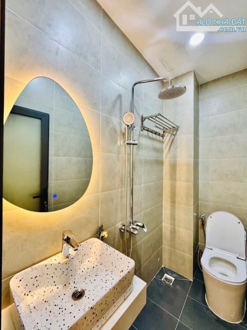 SIÊU PHẨM NHÀ MỚI FULL NỘI THẤT CAO CẤP - THIẾT KẾ HIỆN ĐẠI - SÁT HXT - 12