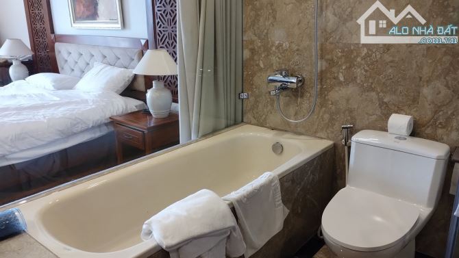 Bán tòa nhà Khách sạn MP Hai Bà Trưng 340m2 x 10 Tầng x mặt tiền 14.2m, giá đầu tư 850 tỷ