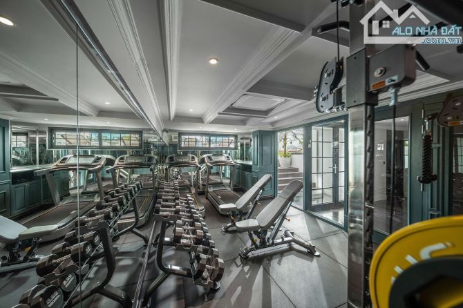 Chủ ngộp Bank 150Tỷ- Bán khách sạn nguy nga phố cổ- 340m2 - 805 tỷ - 72 phòng - DT 52 tỷ/n