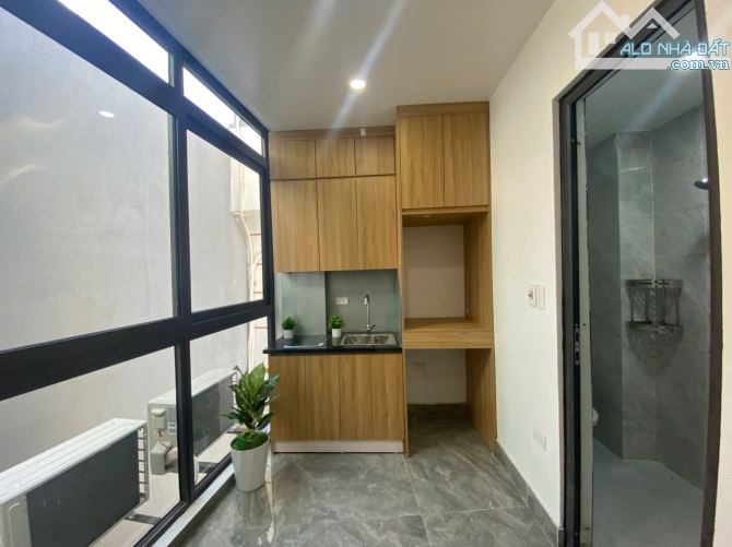 Cho Thuê CCMN Ngõ 26 Cự Lộc Thanh Xuân 25m2 Studio Ban Công Cửa Sổ Giặt Riêng Thang Máy 9P - 21