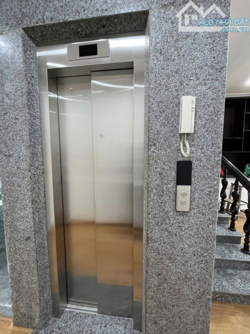 Mặt phố Hồ Tùng Mậu, 68m2, 6 tầng, mặt tiền 5m, thang máy, giá 24.5 tỷ - 2